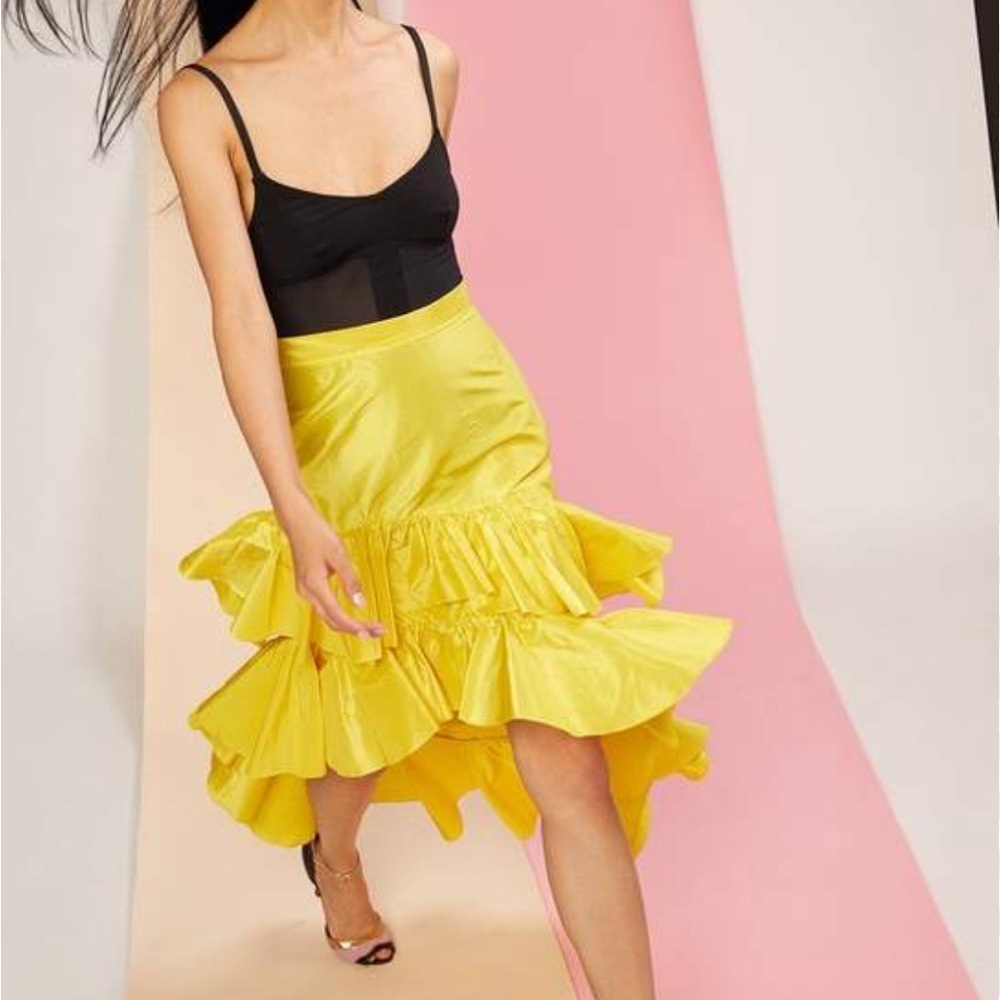 Cynthia Rowley Camilla High low tiered ruffle yellow skirt . Size 4 NWT